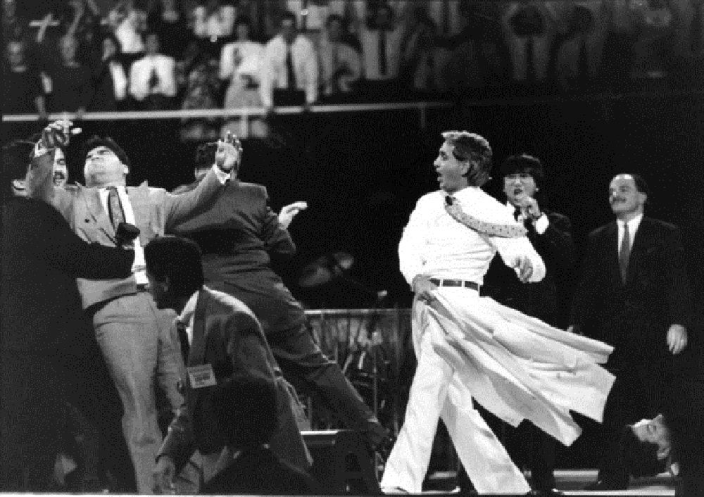 7 conseils de Benny Hinn pour une onction parfaite
