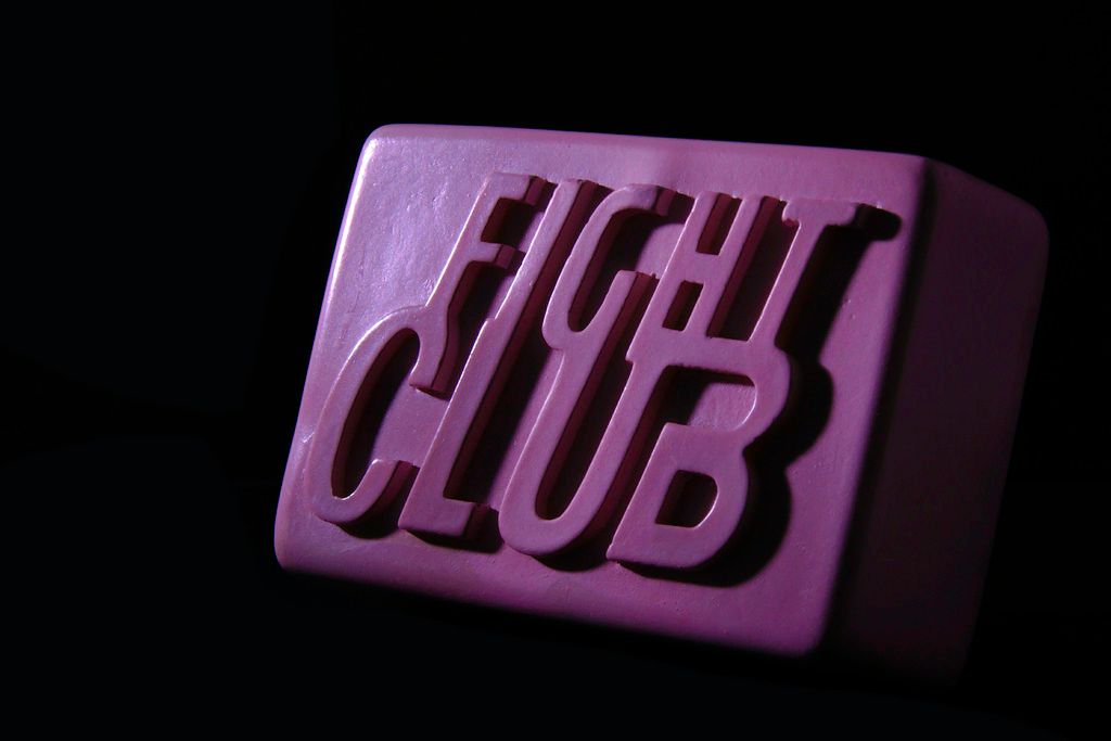 Voici comment étudier un texte biblique à la Fight Club
