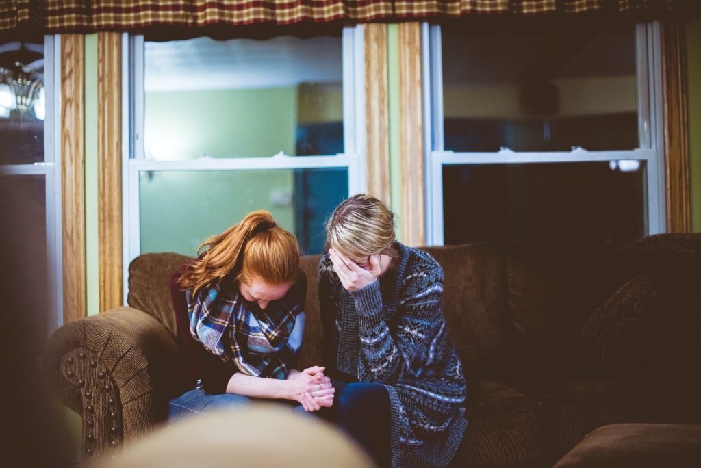 Quand dois-je consulter un ou une conseillère en relation d’aide biblique ?