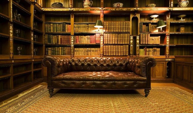 Un pasteur est payé à faire quoi ?
