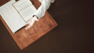 5 questions à un jeune pasteur qui veut initier des changements dans son Église