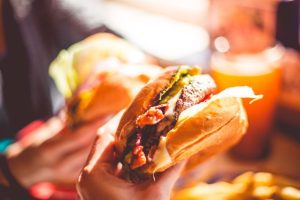 Comment profiter de la vie en glorifiant Dieu ?
