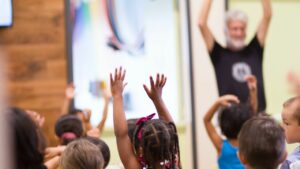 Un cours en ligne unique pour les ministères jeunesse et enfance