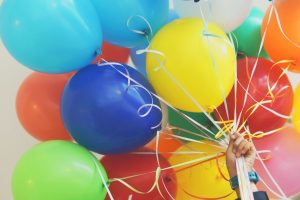 Quand les rois festoient, Dieu règne : Leçons tirées de deux anniversaires dans la Bible