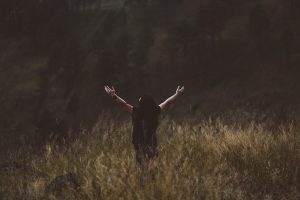 Mais, au fait, ça veut dire quoi « glorifier Dieu » ?
