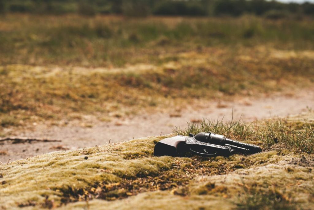 La mort est comme un pistolet sans munitions