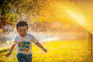 Ce qu’un enfant qui joue nous révèle de la providence de Dieu