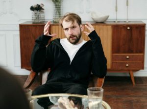 Le gaslighting spirituel : accompagner les auteurs