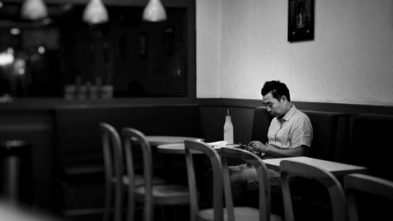 Une solution japonaise à la solitude (et la solution biblique)