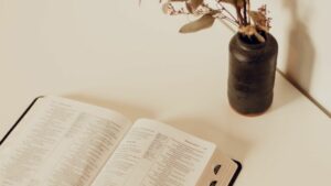 7 étapes essentielles pour préparer un message dans la littérature prophétique