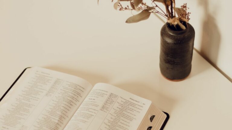 7 étapes essentielles pour préparer un message dans la littérature prophétique
