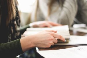 Comment utiliser le podcast « Parle-moi maintenant » dans mon Église ?
