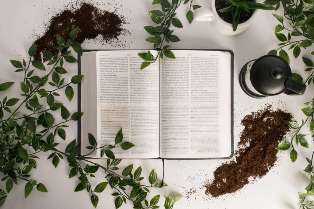 Avant d’ouvrir votre Bible, assurez-vous d’être convaincus de cela