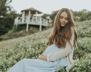 Comment comprendre : « Les femmes seront sauvées à travers leur descendance » ? (1 Tm 2)