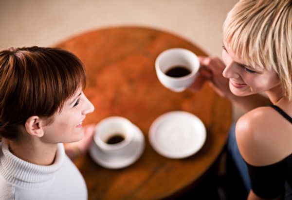 two_women_coffee_df23149a31