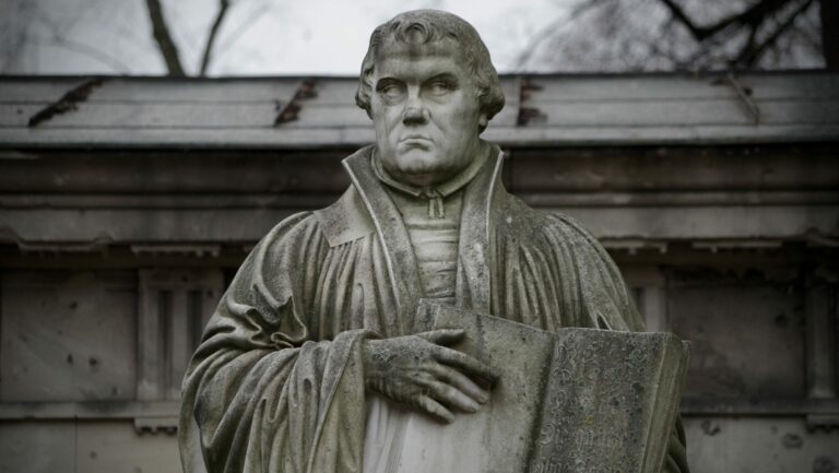 Pourquoi la tradition est-elle indispensable si la Bible suffit ?