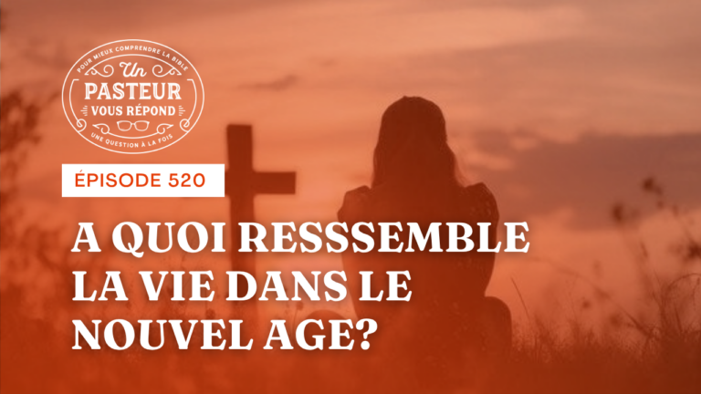 Miniature orange: photo d'une femme seule dans la nature, méditant face à la croix (de Christ)